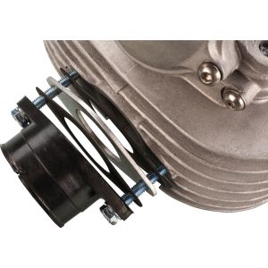 Entretoise de 3mm pour pipe d'admission. Compense la rétractation du caoutchouc de la pipe entre la boite à air et le carbu. Kit complet.